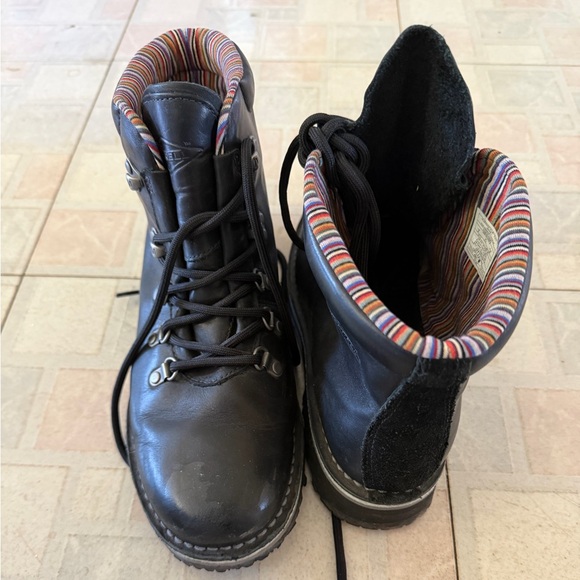 Merrell Black Hiking Winter Boots - Womens Size 9 - Wilderness Valley - Picture 3 of 7